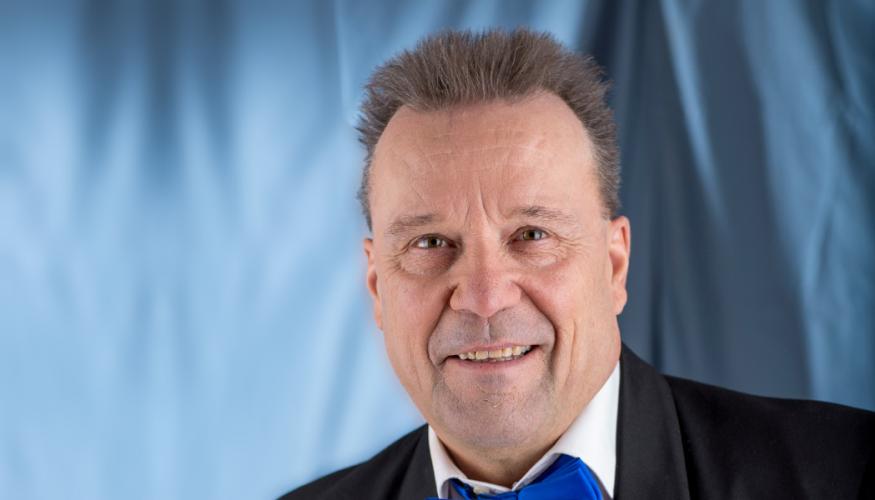 tangokuningas Jaska Mäkynen Lehmirannassa 6.4.2019